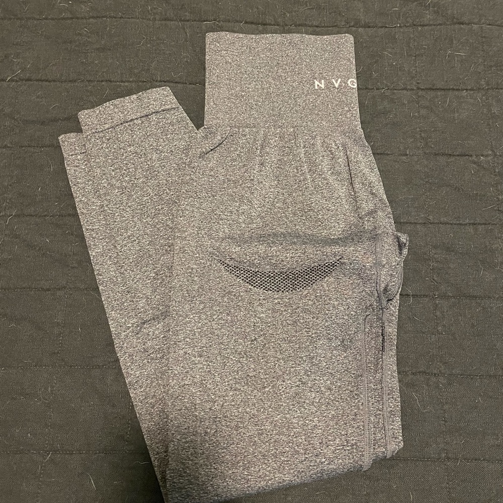 NWOT NVGTN leggings